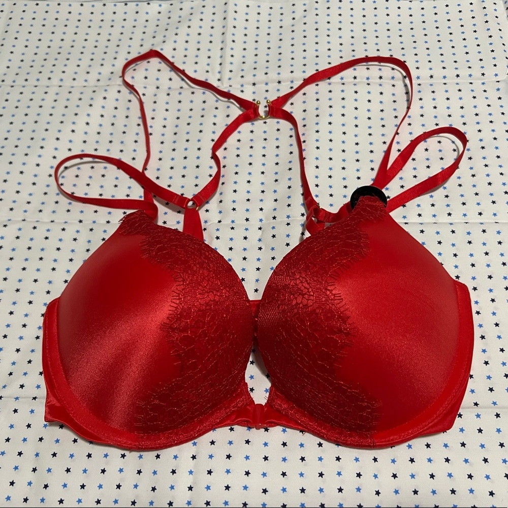 NWT Victoria’s Secret Bombshell Adds 2 Cup Front Close Bra size 32C